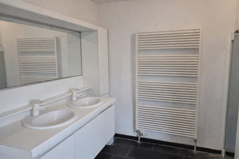 Rez-de-chaussée - Salle de bain