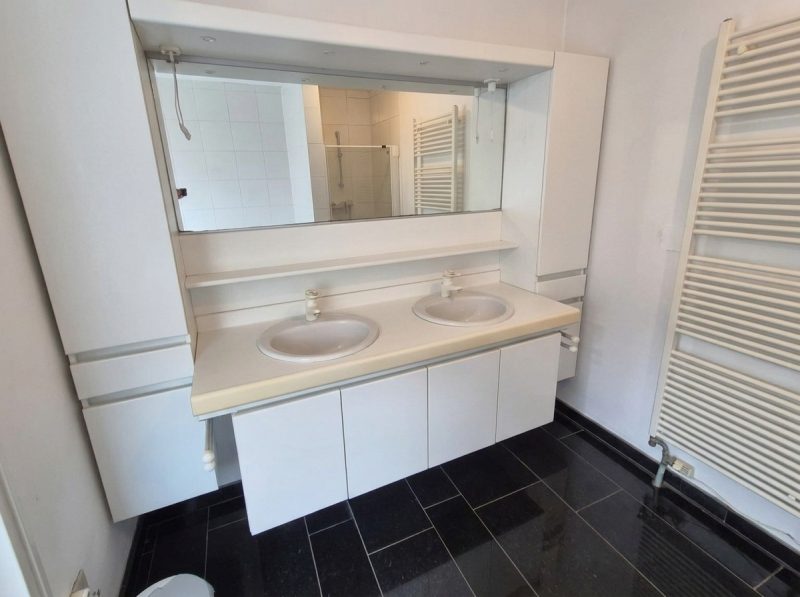 Rez-de-chaussée - Salle de bain